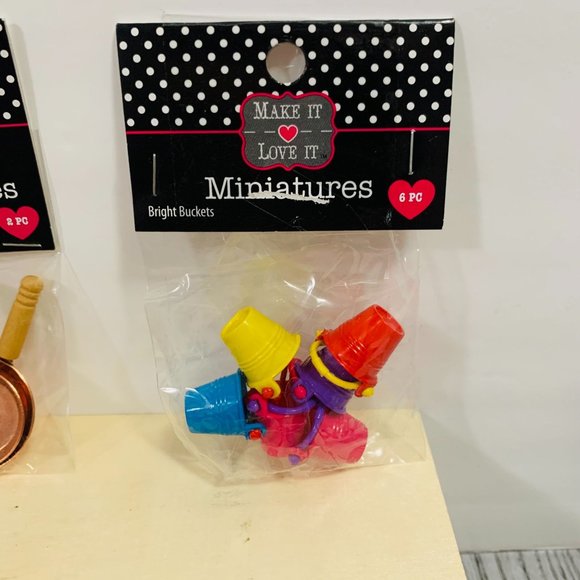 Make It Love It Miniatures Doll House Accessories Beach Buckets Blue Speckled - Picture 3 of 10